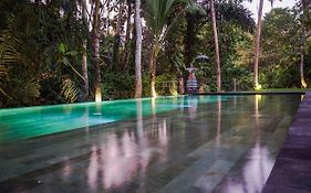 Six Cubes Ubud